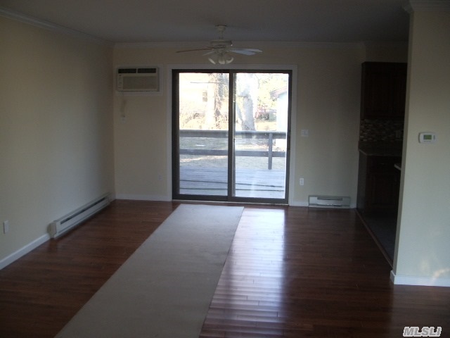 17 Locust St