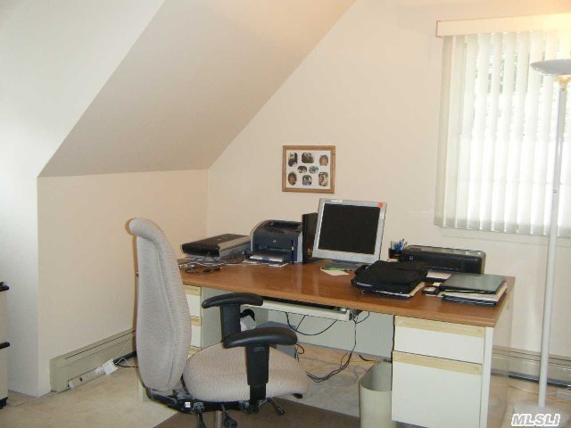 2785 N Wading River Rd