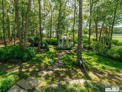 3000 Moores Ln