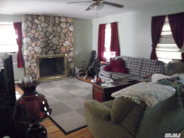 318 2nd St