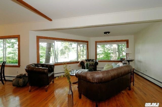 335 South Dr