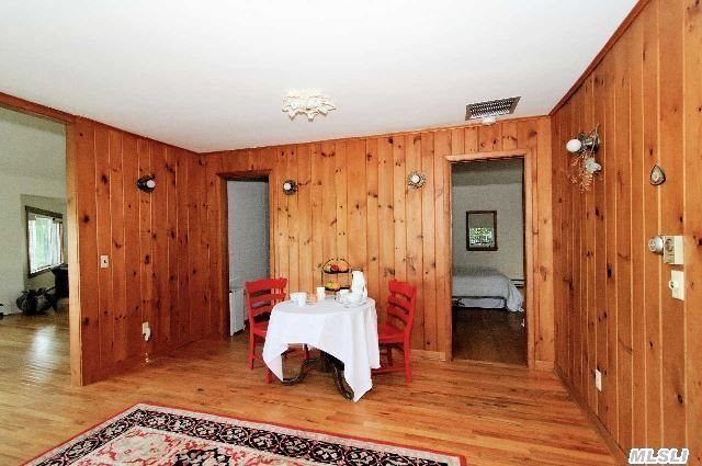 335 South Dr