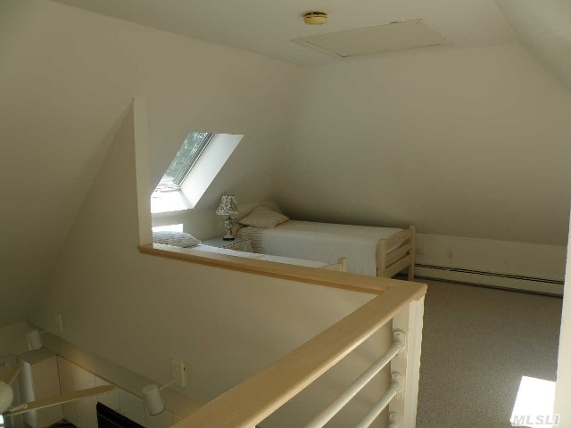 3375 Paradise Point Rd