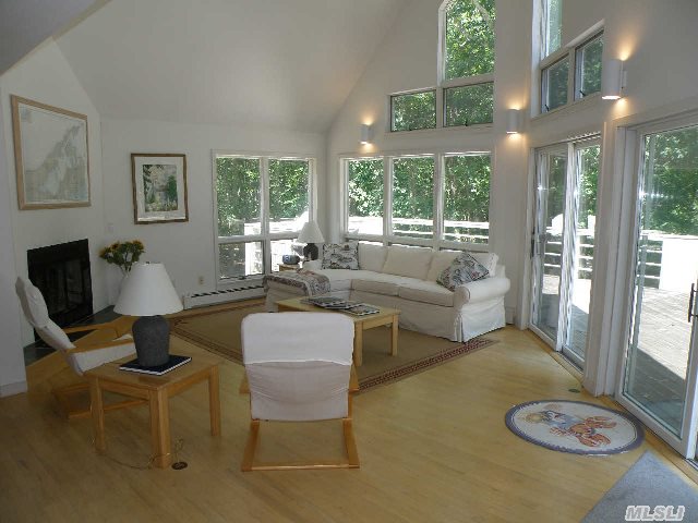 3375 Paradise Point Rd