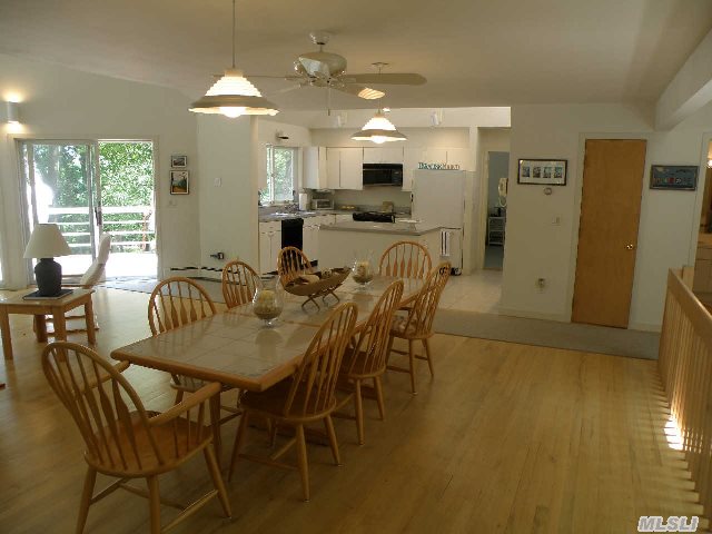 3375 Paradise Point Rd