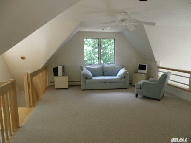 3375 Paradise Point Rd