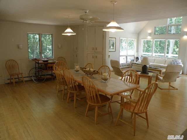 3375 Paradise Point Rd