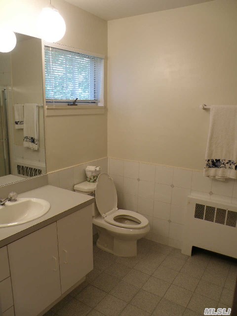 3375 Paradise Point Rd