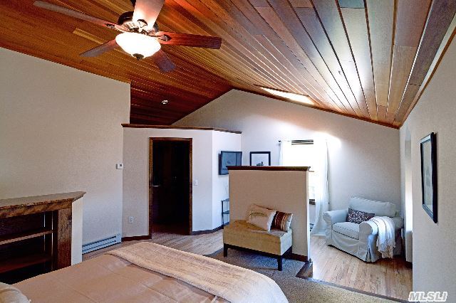 345 Colonial Rd