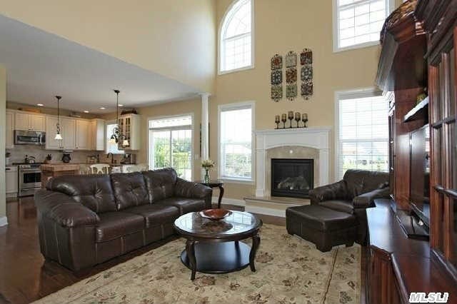 355 Stonecrop Rd