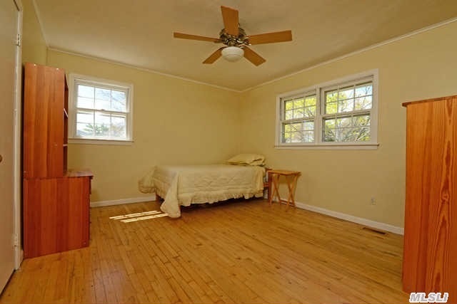 425 Marratooka Ln