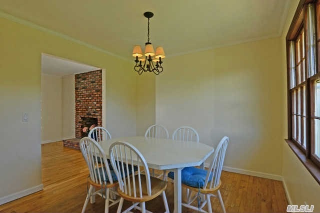 425 Marratooka Ln