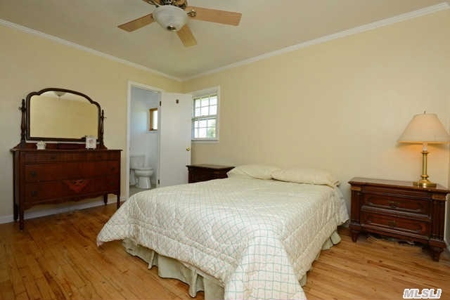 425 Marratooka Ln