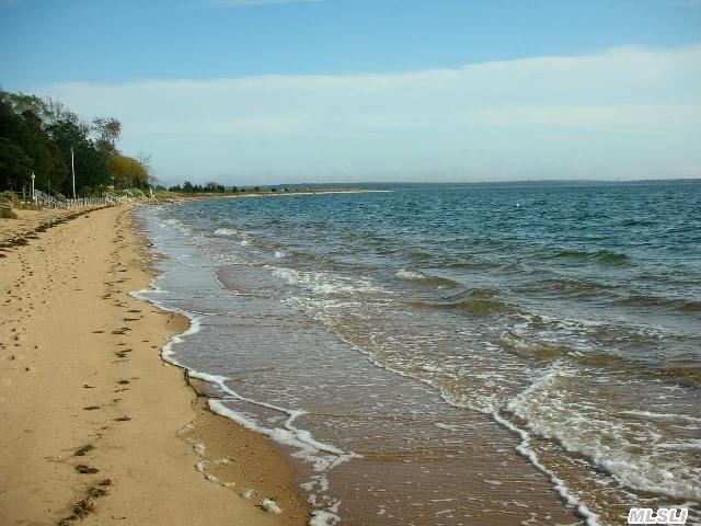 525 Peconic Bay Blvd