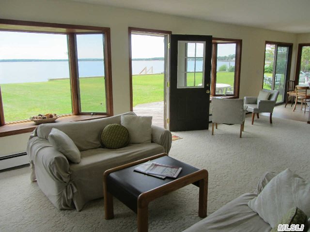 525 Peconic Bay Blvd