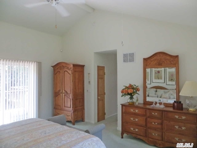 765 W Cedar Point Dr