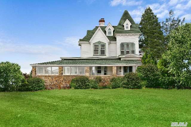 825 Stephensons Rd