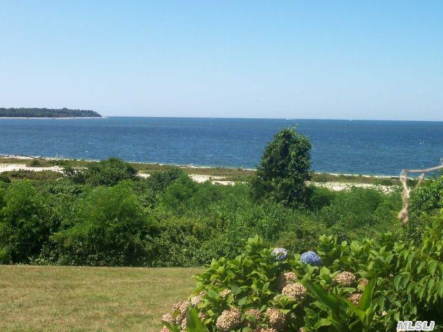 825 Stephensons Rd