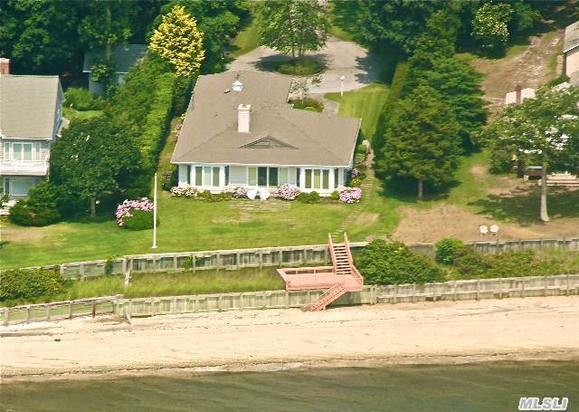 8460 Great Peconic Ba Blvd