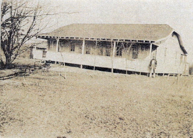 TR0710_Gilmour5_C.jpg