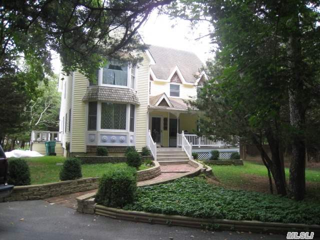 20 Seawood Dr