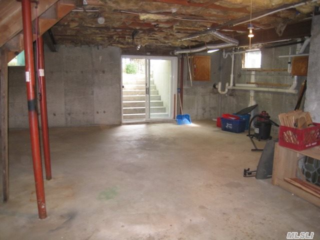 20 Seawood Dr