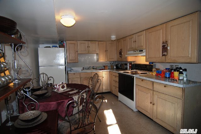 260 Cedar Dr