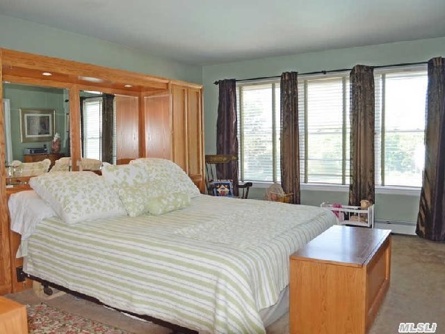 27 Northgate Cir