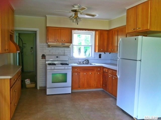 270 Smith Dr