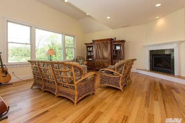 3555 Duck Pond Rd