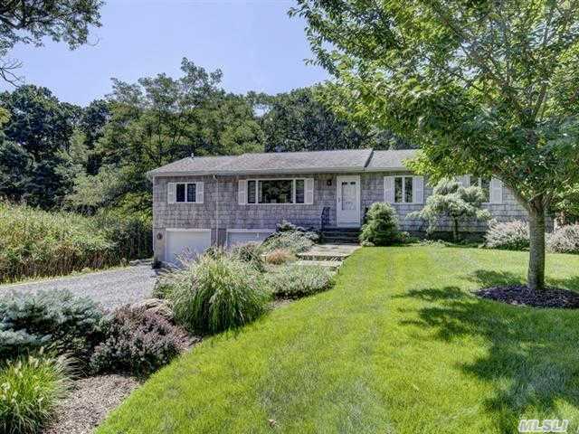 490 Northfield Ln