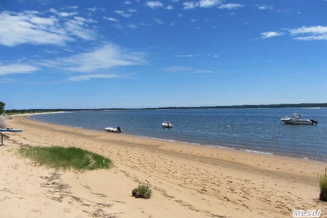 525 Peconic Bay Blvd