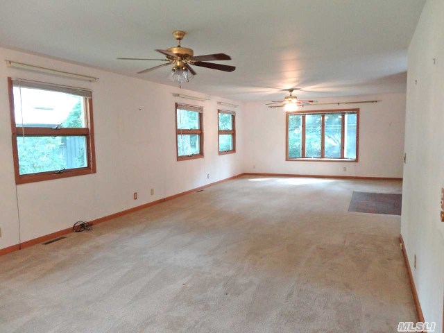530 Sylvan Dr