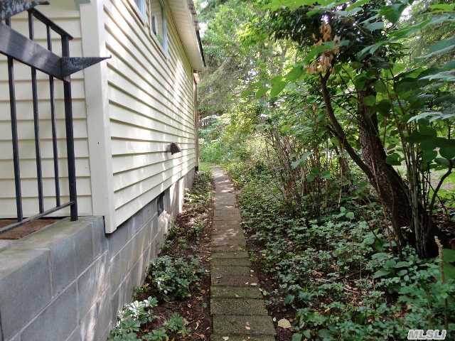 530 Sylvan Dr