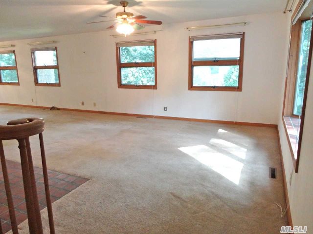 530 Sylvan Dr