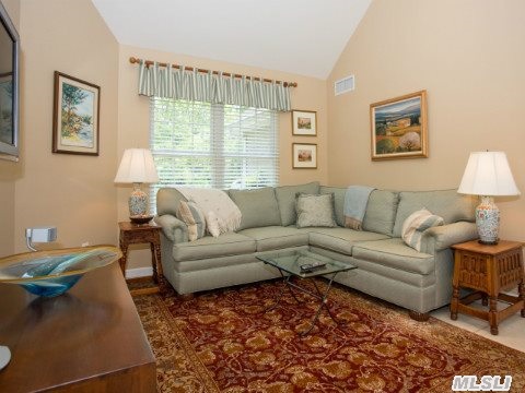 700 Beebe Dr