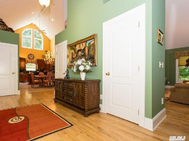 980 Bay Ave