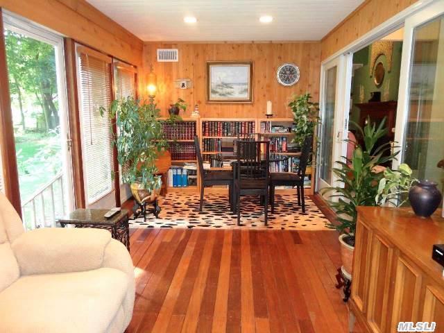 980 Bay Ave