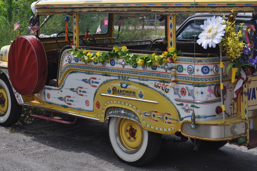 We never did figure out who owned this car, but it showed up at several points during our day on the Island.