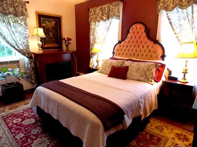 The merlot bedroom.