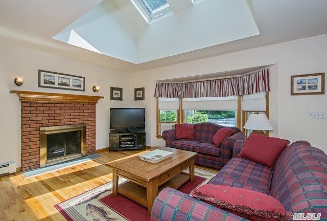 1110 Brigantine Dr