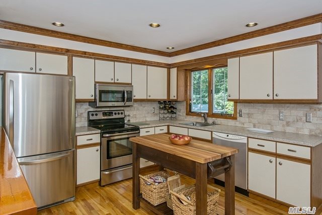 1110 Brigantine Dr