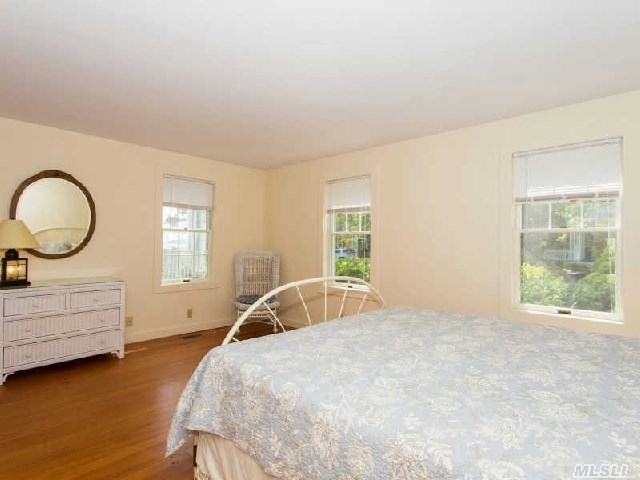 126 Central Ave