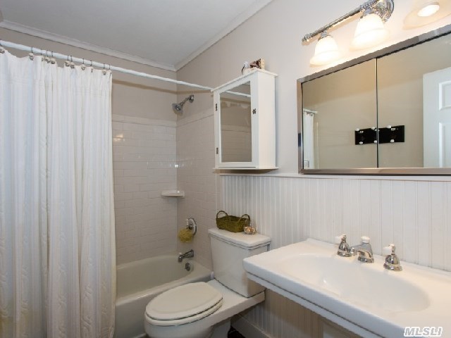 16 Sylvan Rd