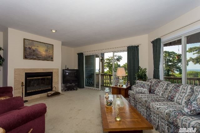 311 Fox Hill Dr