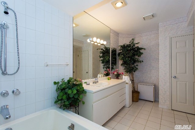 311 Fox Hill Dr