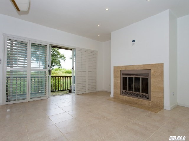 313 Fox Hill Dr