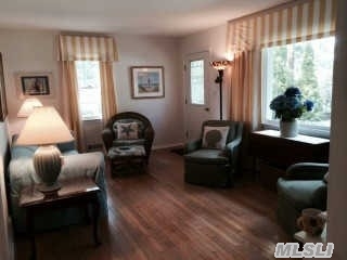 4830 Great Peconic Ba Blvd