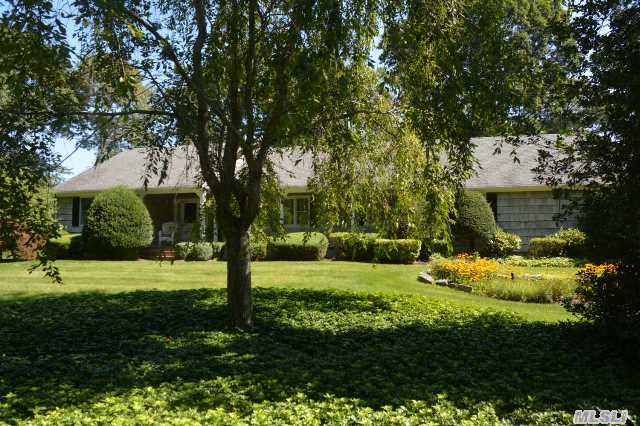 52 Bay Harbor Rd