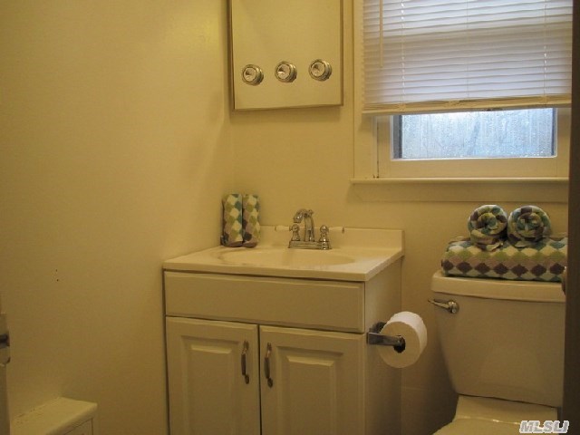 7 Jaspa Rd